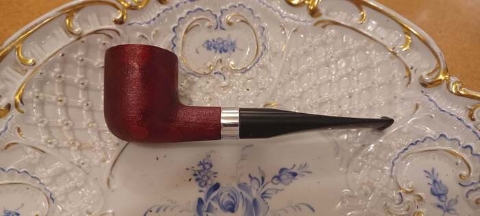 Brigham Anton Red finish Maple Pot pipe