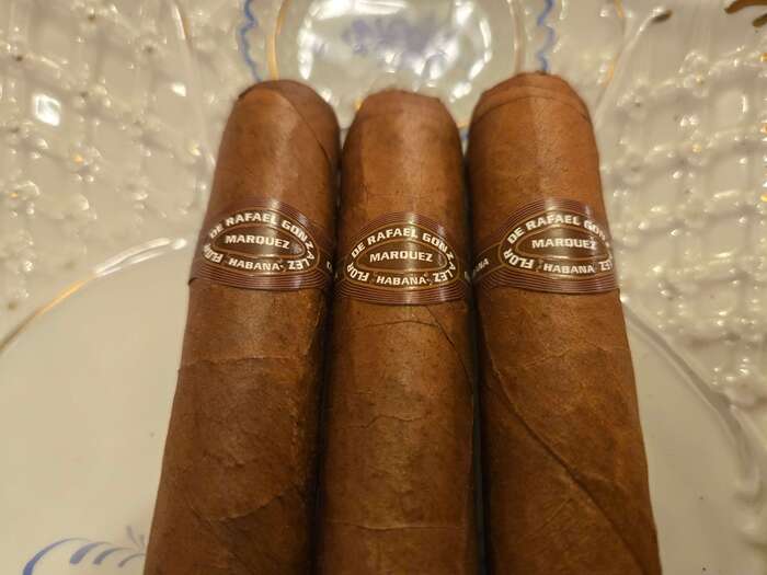 Rafael Gonzalez Coronas de Lonsdales HR 1    OUT OF STOCK 