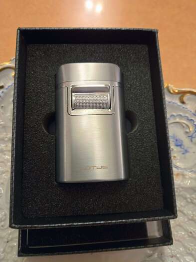 Lotus Brawn table lighter Chrome