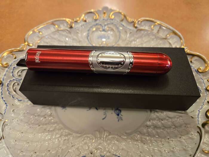 Regal Quad Lighter Red-Silver