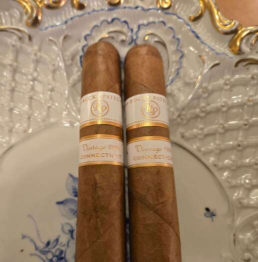 Rocky Patel Vintage 1999 Robusto