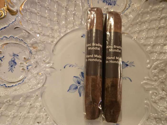 Alec Bradley Mundial #5