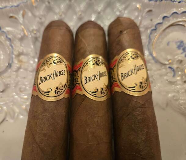 Brick house Robusto Classico Connecticut box of 25 cigars