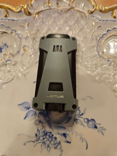 Lotus Skywalker lighter Green Black