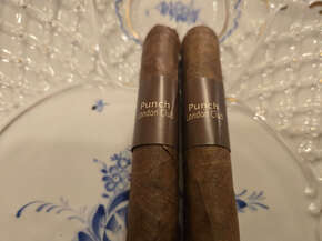 Punch London Club Classic