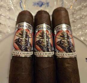 Dominion Uncle Charlie Robusto
