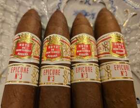 Hoyo de Monterrey Epicure #3