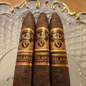 Oliva Serie V Melanio Figurado bundle of 10 cigars