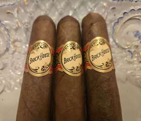 Brick house Robusto Classico Connecticut