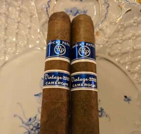Rocky Patel Vintage 2003 Robusto
