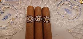 Montecristo #4 cigars box of 25
