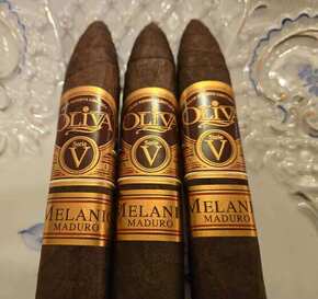 Oliva Serie V Melanio Maduro Figurado bundle of 10 cigars